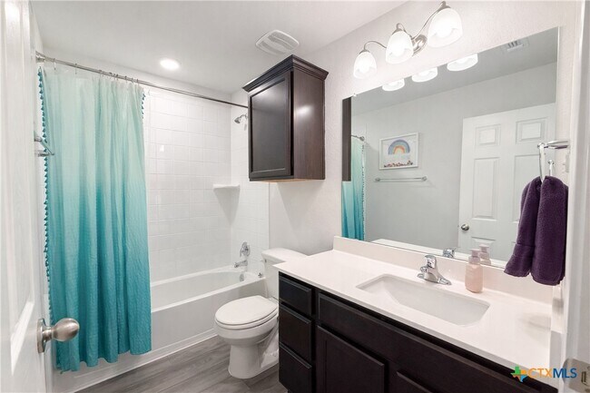 Building Photo - 2403 Corradino St