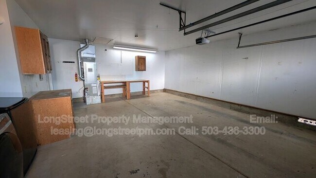 Building Photo - 2975 NW Stewart St