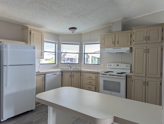 Building Photo - 134 Sky Ridge Dr