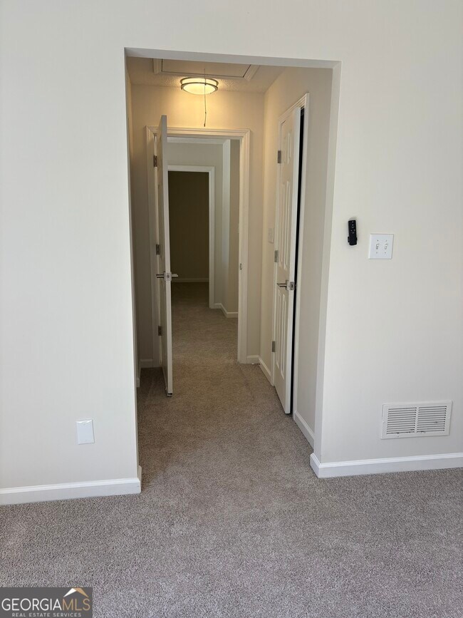 Building Photo - 95 Prestwick Ln