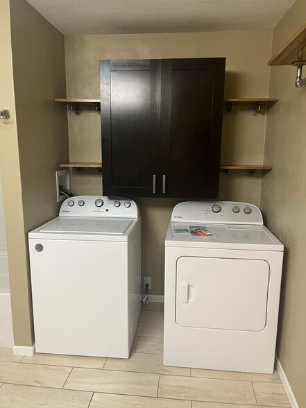 Washer & dryer in unit - 302 W State St