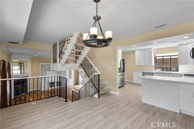 Building Photo - 7650 Topanga Canyon Blvd