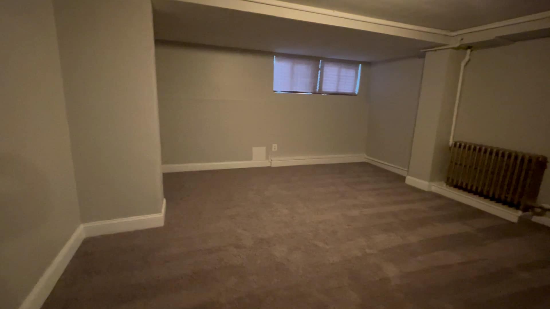 Basement studio - 401 Elrino St