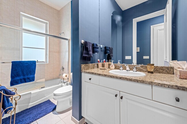 Building Photo - 17665 Middlebrook Way