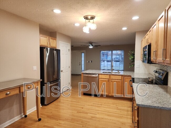 Building Photo - 3234 Campaign Dr