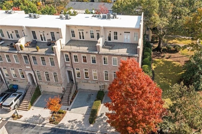 Building Photo - 58 Sheridan Dr NE