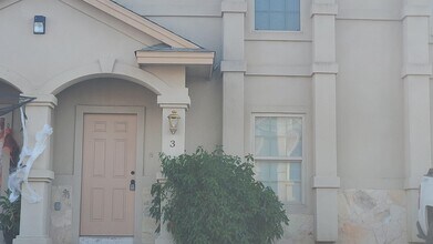 Building Photo - 1007 Emerald Valley Dr