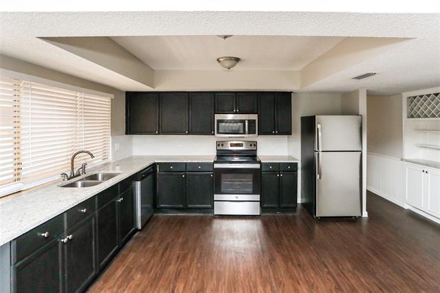 Building Photo - 710 Bluebonnet Dr
