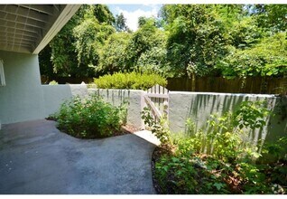 Building Photo - 2 Bd/2.5 Ba near UF- 1247 sq/ft Home for rent