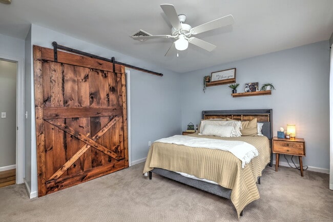 Building Photo - 28 Edgewood Ave