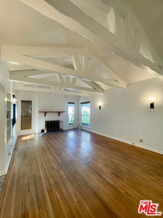 Building Photo - 11151 Sarah St