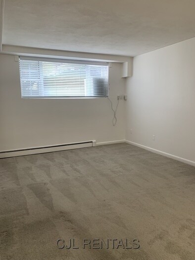 Building Photo - 67 Grove St