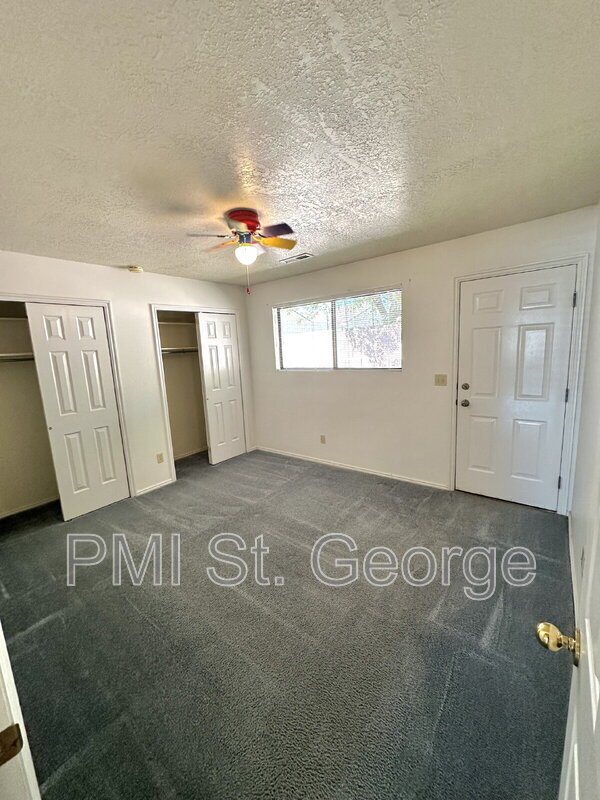 Building Photo - 55 E 600 S