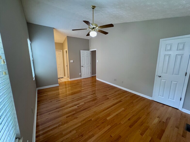Building Photo - 808 Olde Pioneer Trail