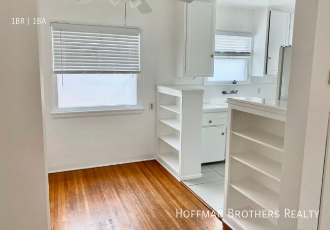 Building Photo - 2220 Ocean Park Blvd