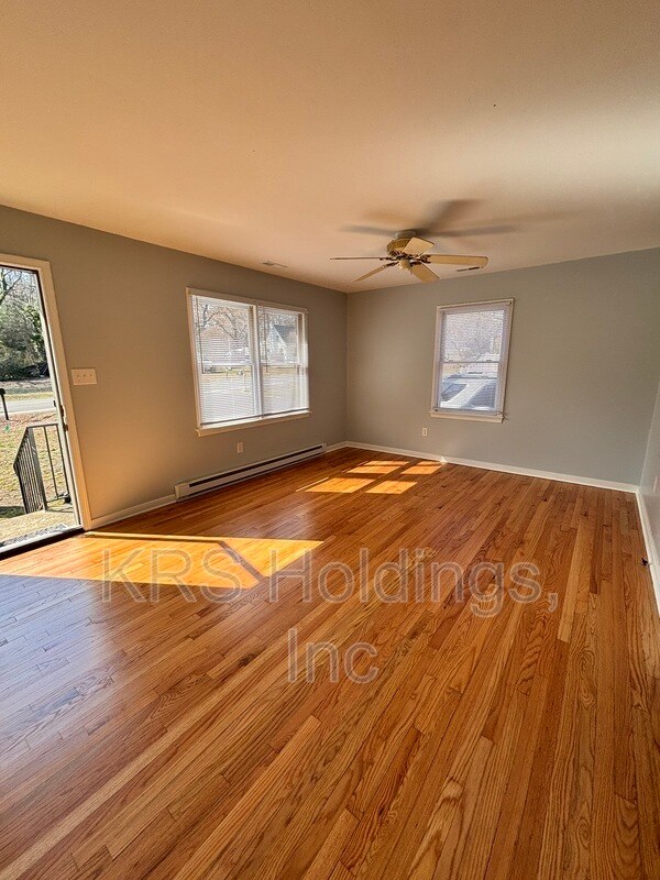 Building Photo - 8501 Ackley Ave