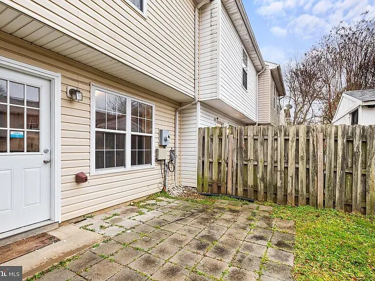 Building Photo - 10512 Tidewater Plains Dr