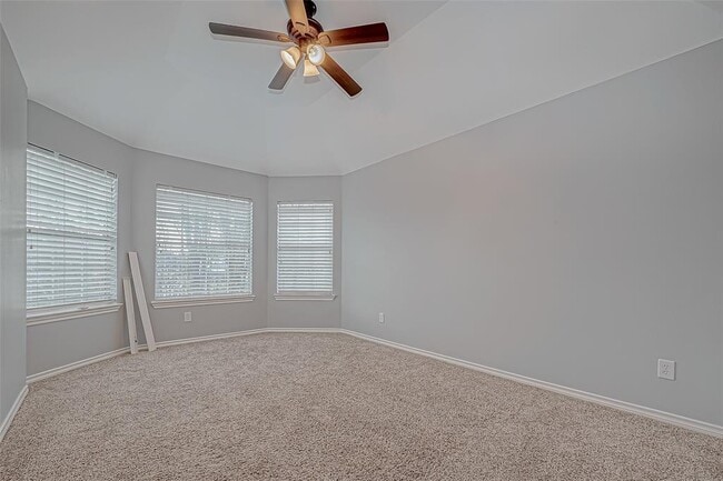 Building Photo - 16523 Pinon Vista Dr