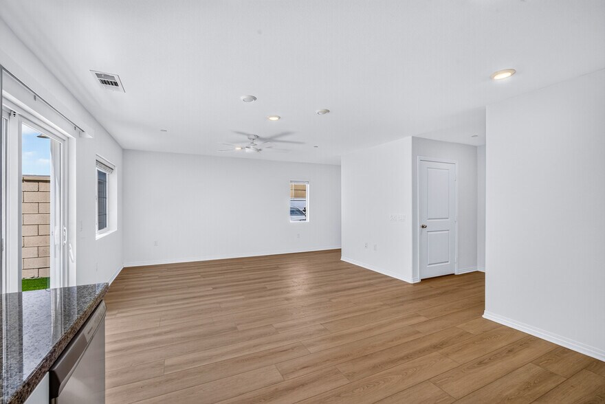 Building Photo - 7030 Olive Grove St