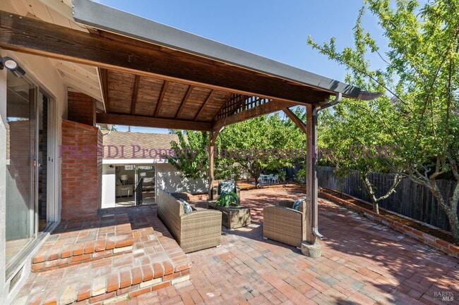 Building Photo - Marinwood Home on Corner Lot with Over 200...