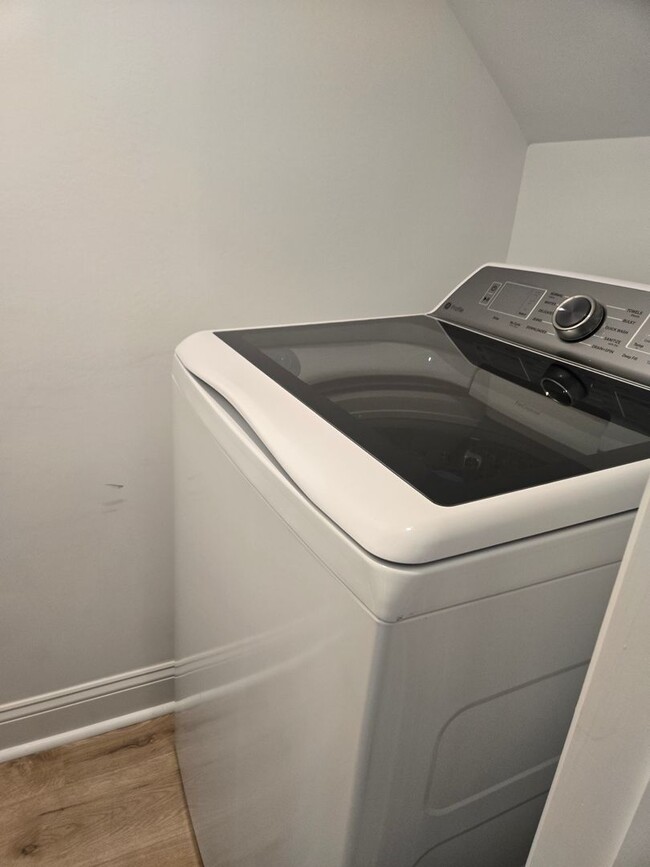 Building Photo - $1600 per bedroom. Brand new and waiting f...