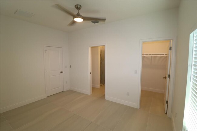 Building Photo - 307 Lomond Dr