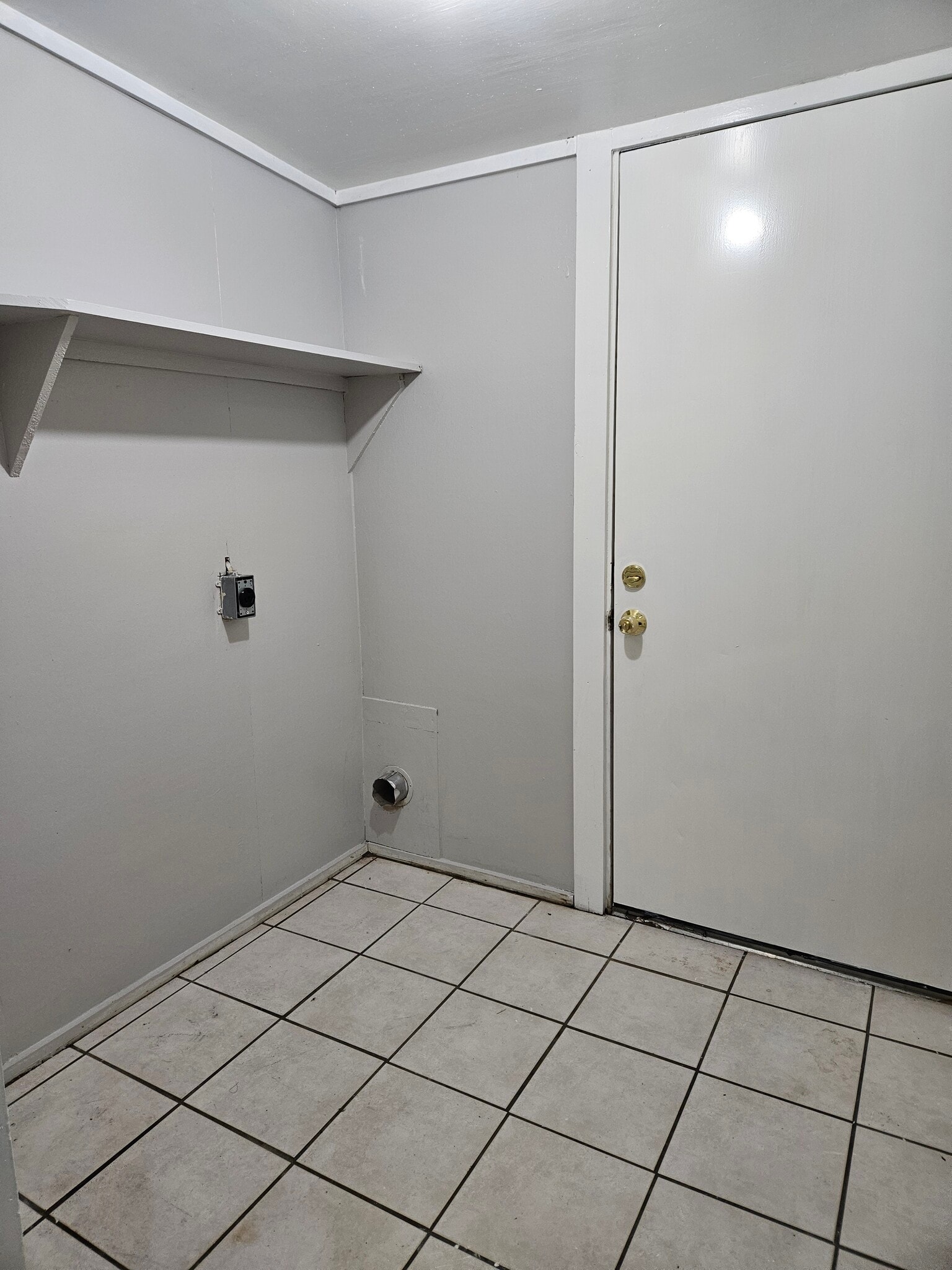 Laundry Room - 302 Pecan Dr