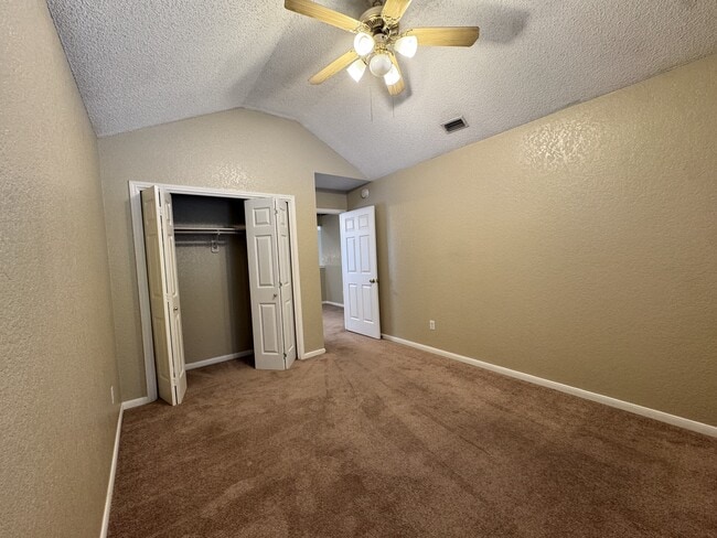 Building Photo - 2141 Redwing Way