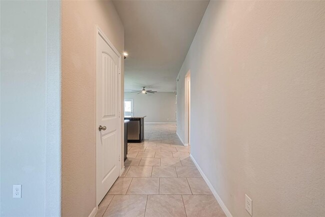 Building Photo - 3010 Veeder Pass Ln