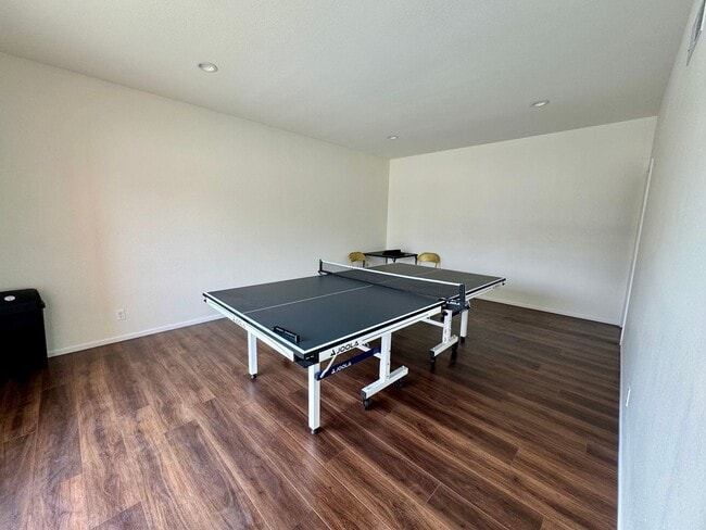 Building Photo - 3462 Del Amo Blvd