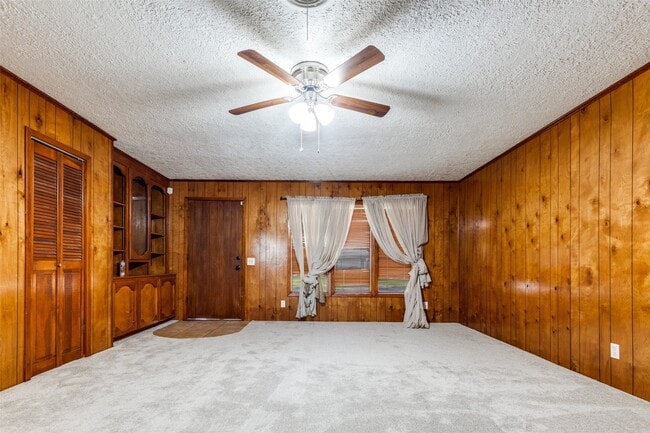 Building Photo - 5822 Black Gum Dr