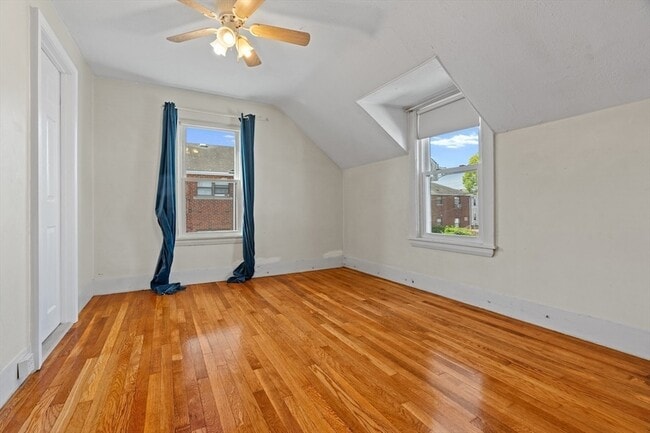 Building Photo - 12 Lowell Pl