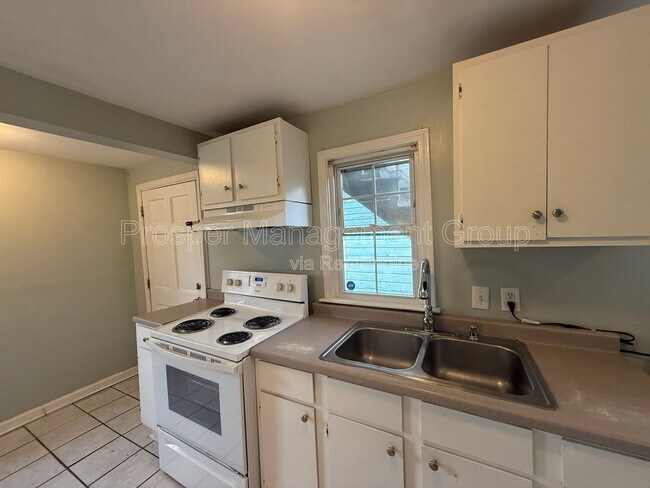 Building Photo - 4 Woodall Court