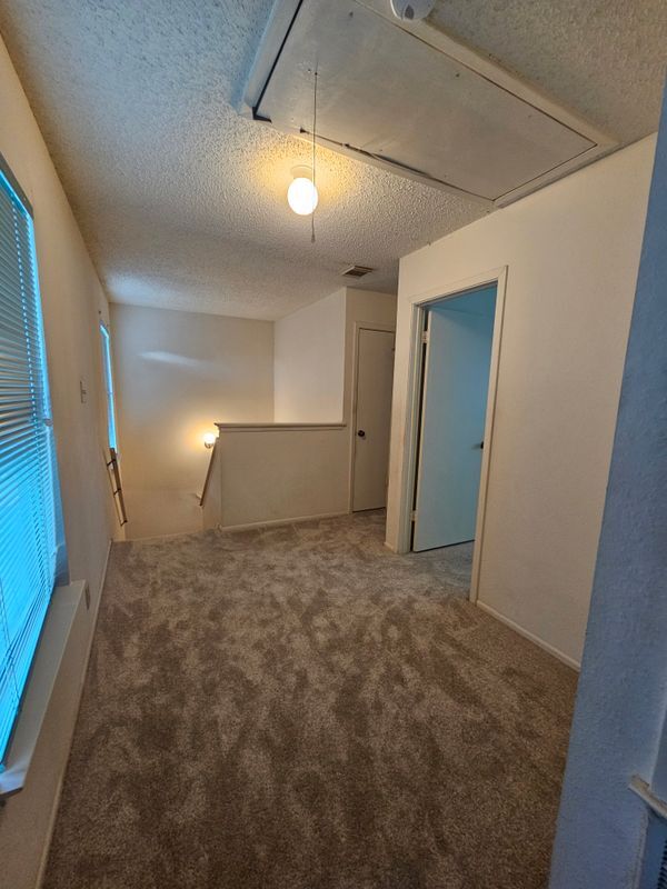 Building Photo - 11306 Gunlock