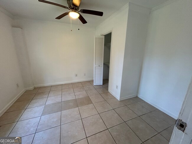 Building Photo - 5 Indianola Dr