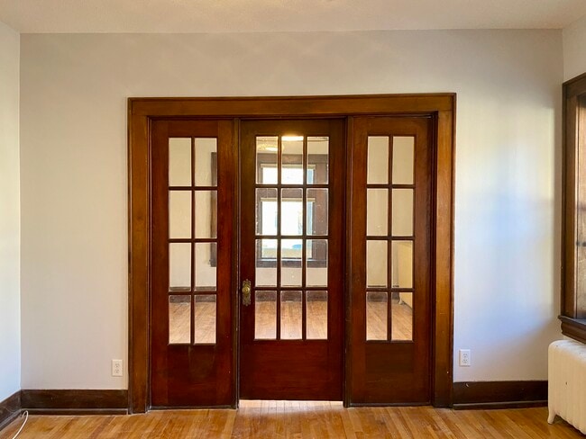 Building Photo - 780 Curfew St