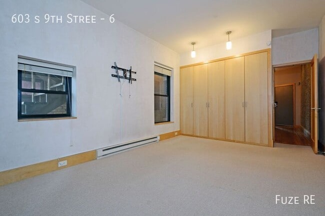Building Photo - 603 S 9th St