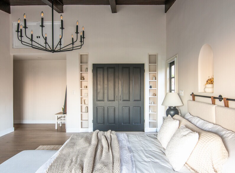 Building Photo - 9265 Thrush Way