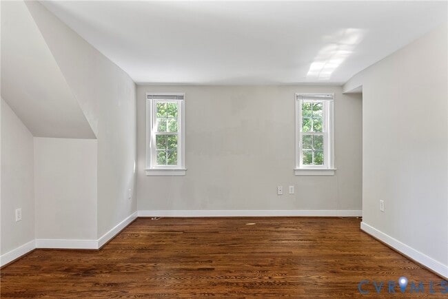 Building Photo - 6516 Kensington Ave