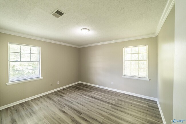 Building Photo - 5204 Grizzard Rd NW