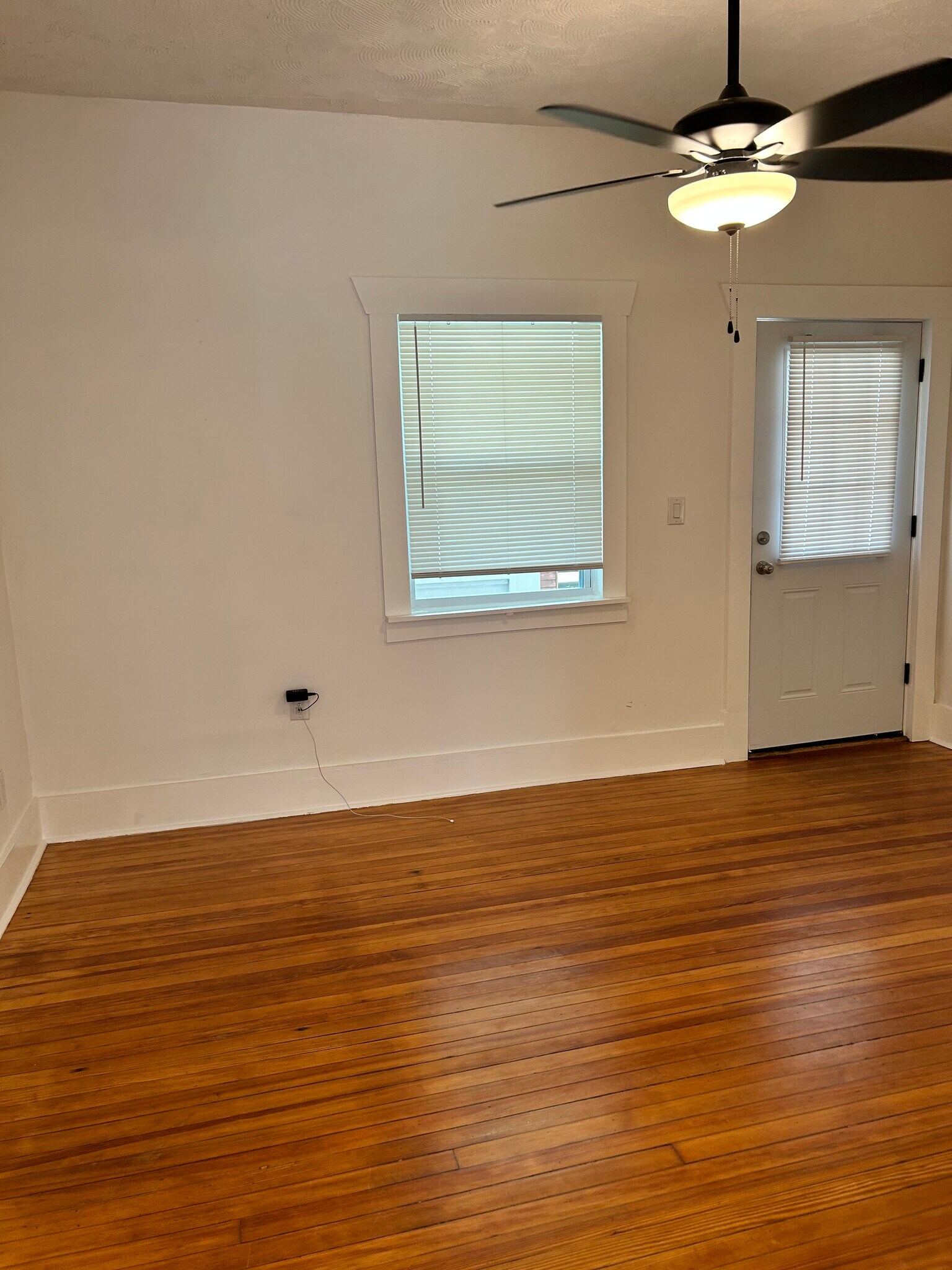 Living room - 2443 4th Ave N