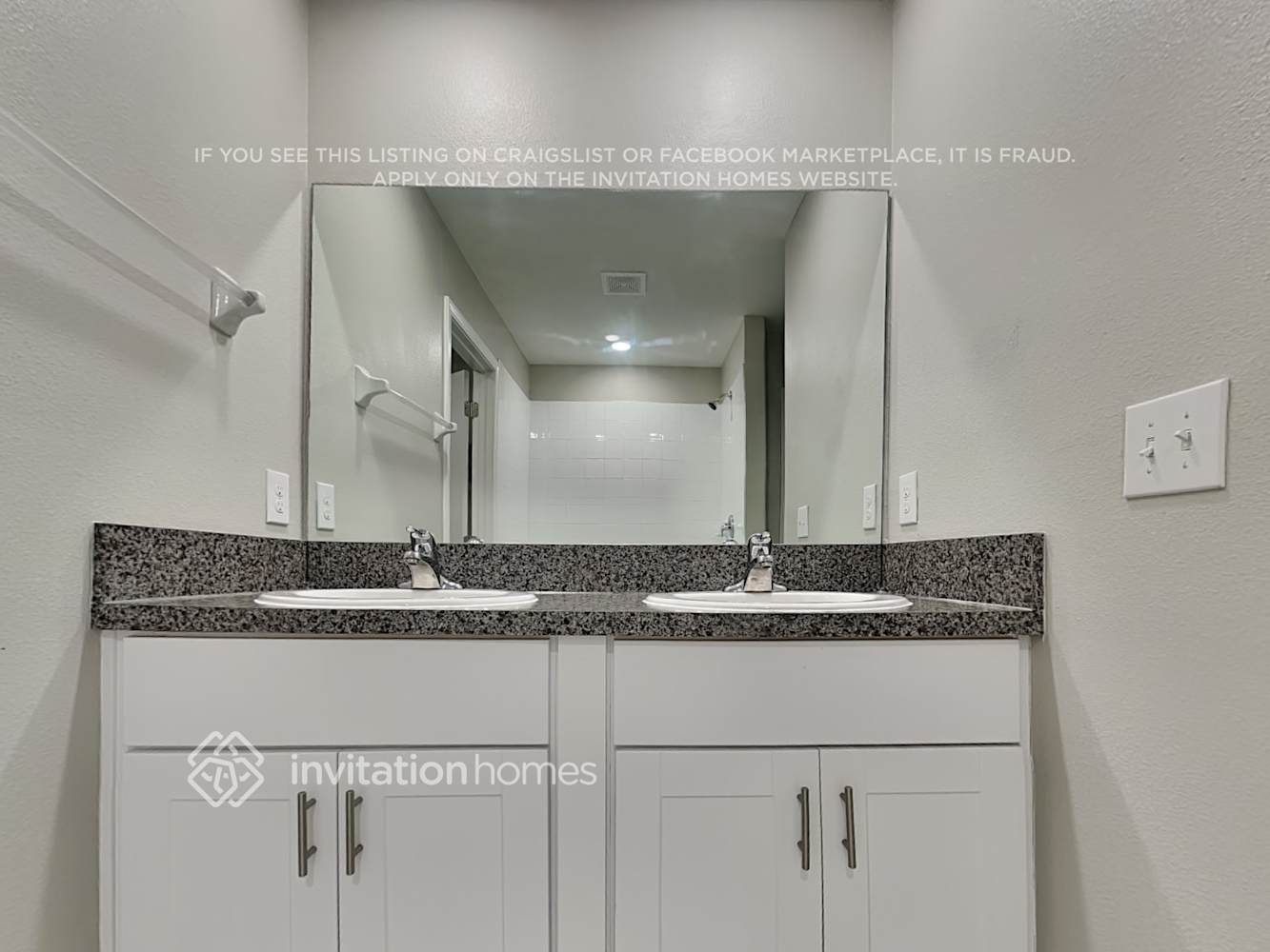Building Photo - 7735 Silver Berry Ct