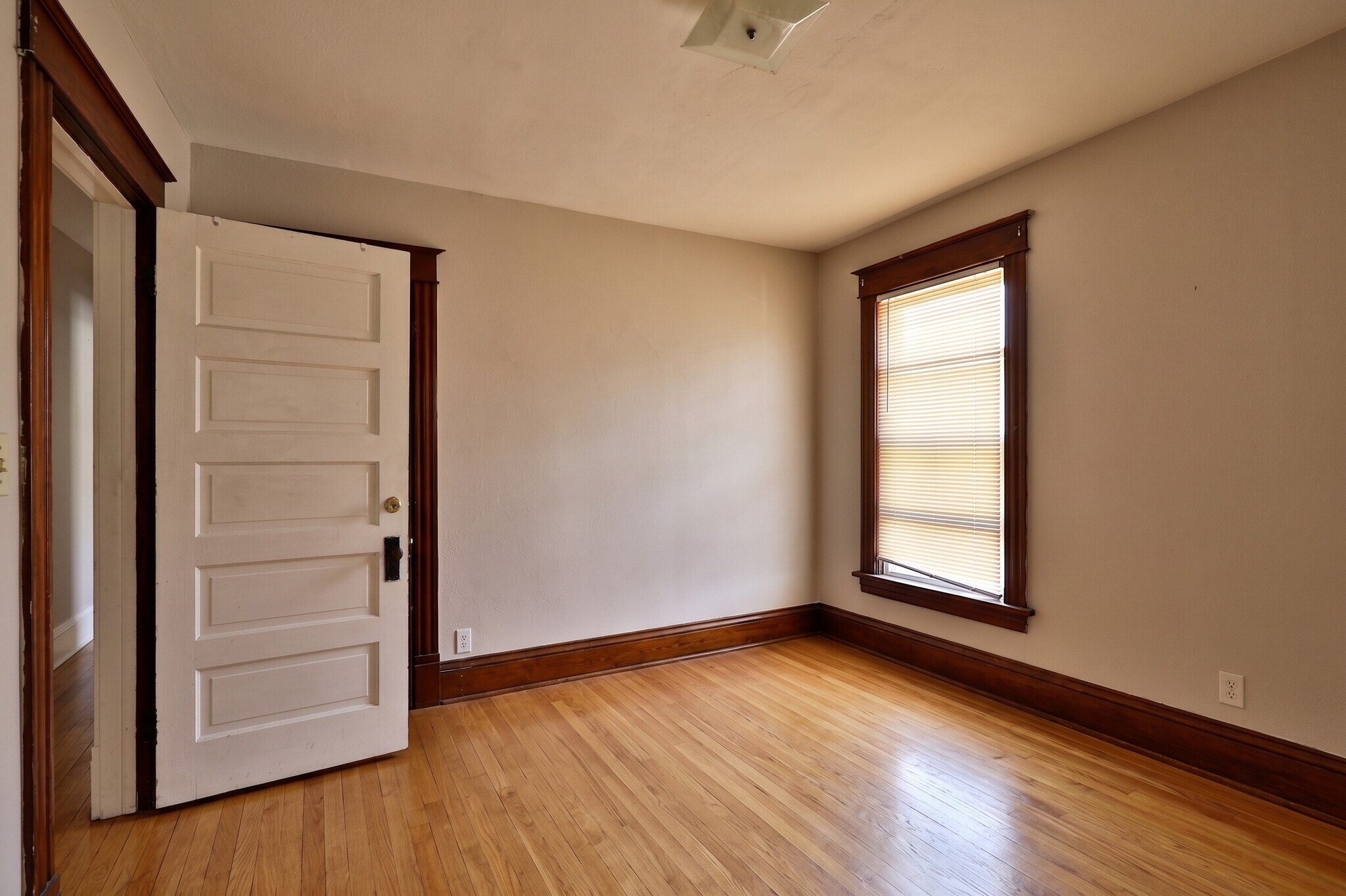 Building Photo - 508 W Mifflin St