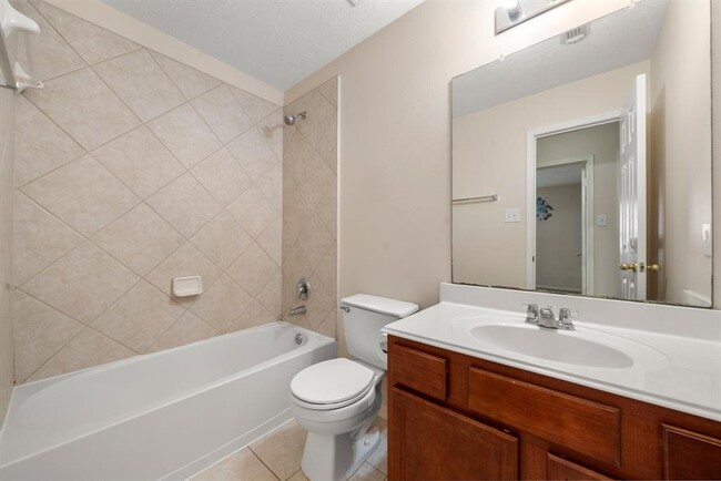 Building Photo - 16627 Sperry Gardens Dr