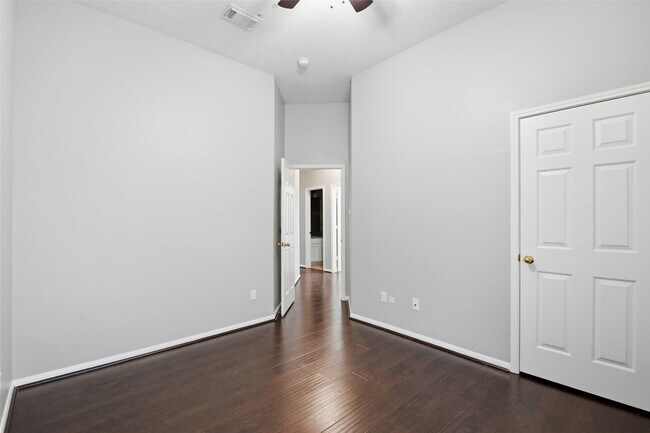 Building Photo - 24802 Sageford Ct