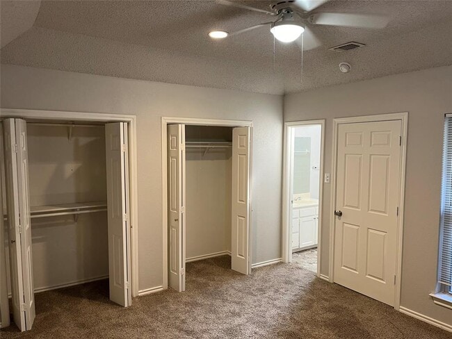 Building Photo - 1206 Wooded Trail