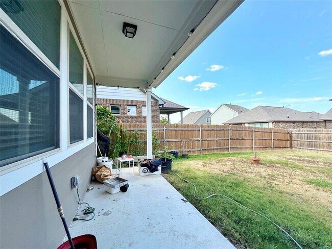 Building Photo - 7506 Elk Grove Path