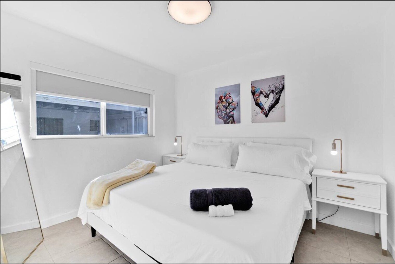 Building Photo - 1023 NW 23rd Ave