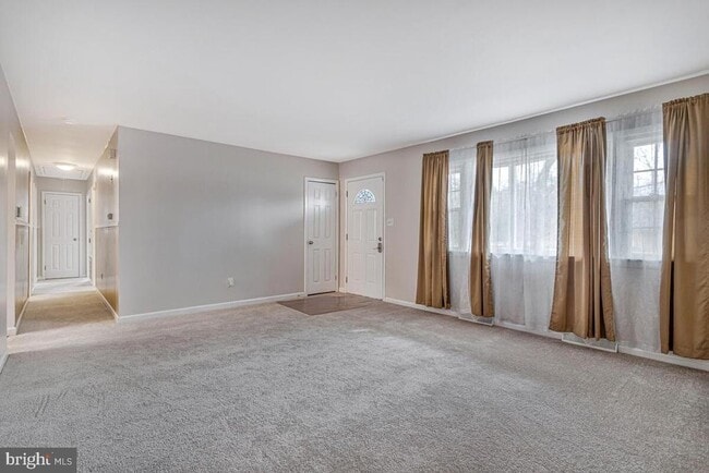 Building Photo - 6015 Cracklingtown Rd