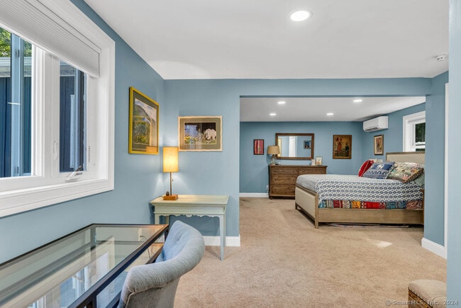 Building Photo - 32 Twin Bridge Rd